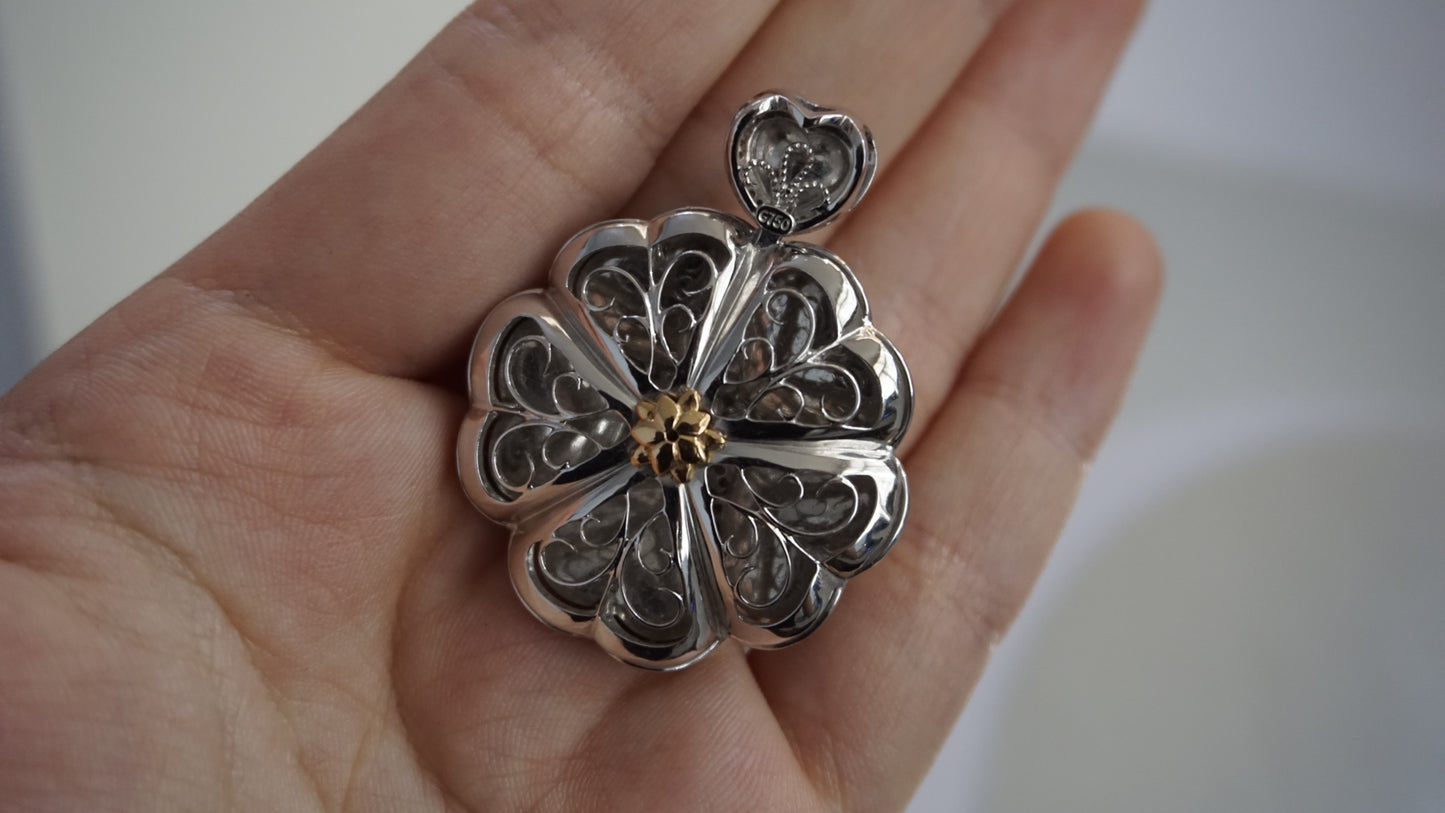 Evergreen Jade Flower Pendant